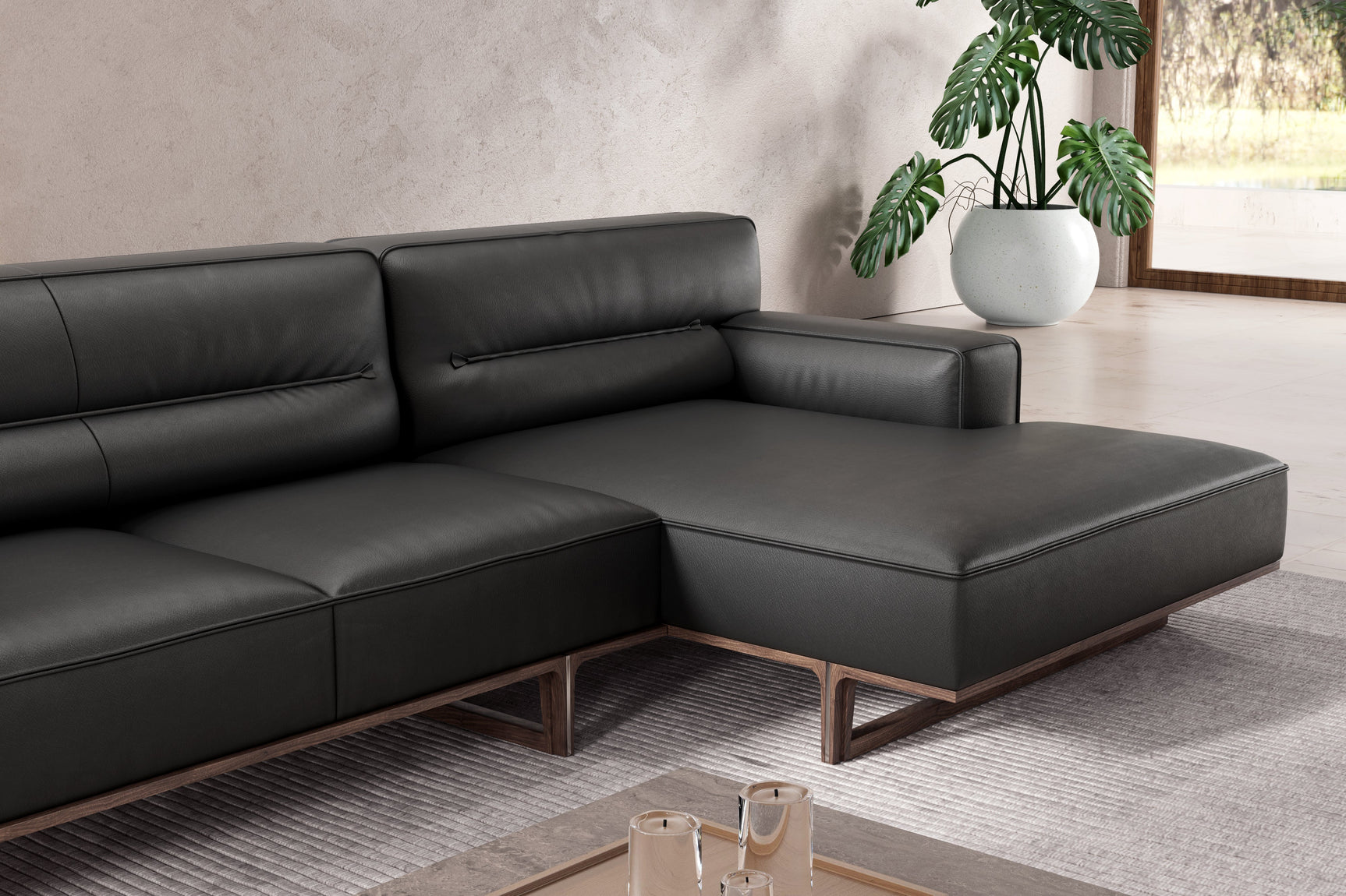 Varna Leather Sectional Sofa