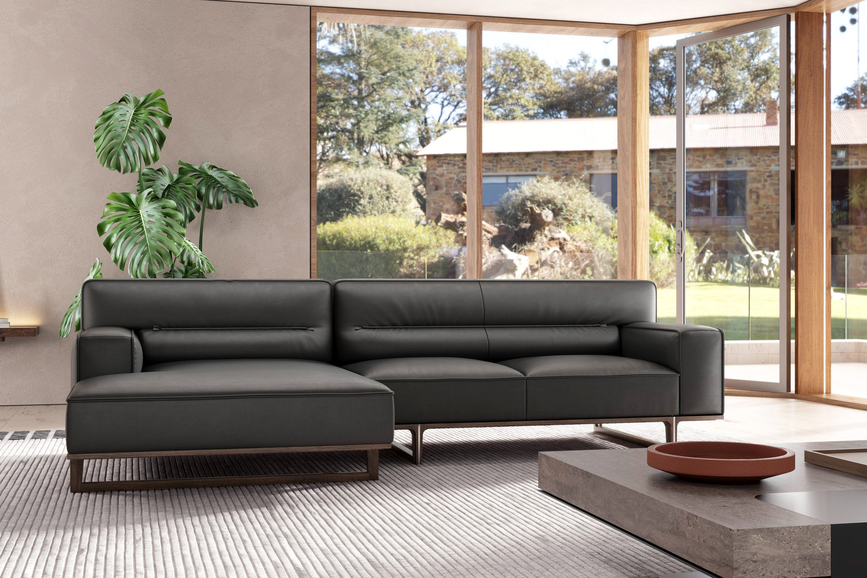 Varna Leather Sectional Sofa
